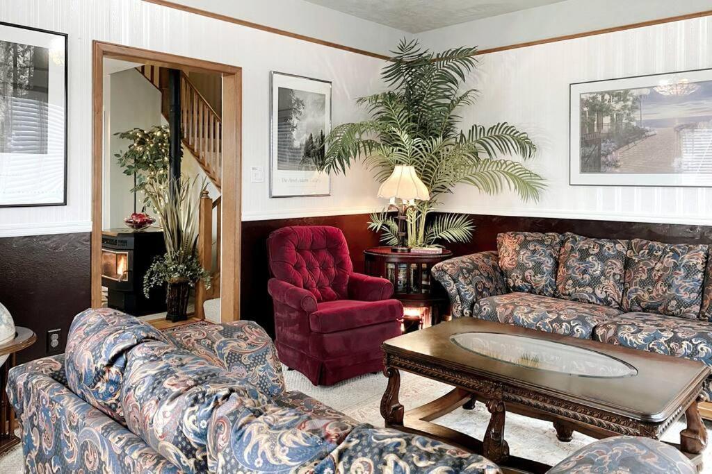 The Victorian Spa Retreat Port Angeles Exterior photo