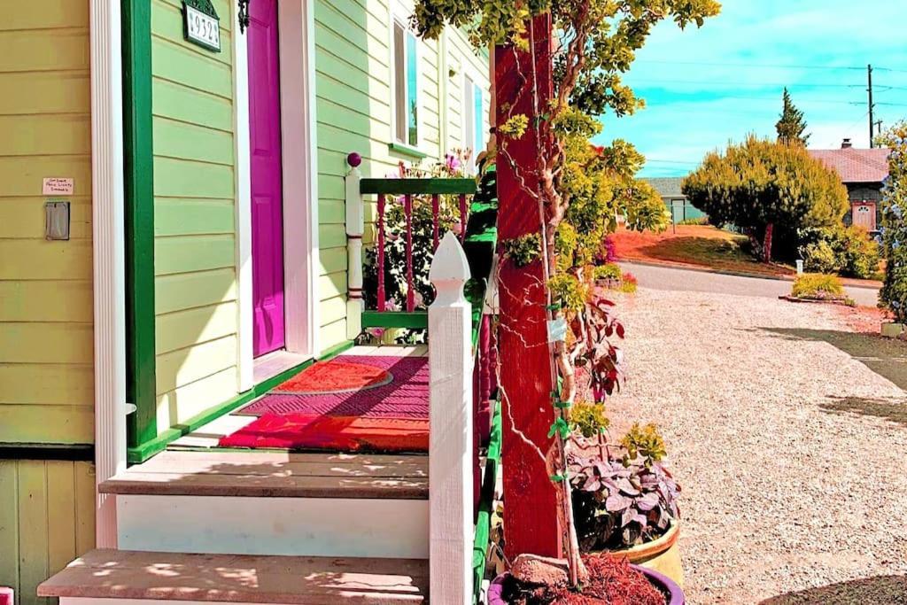 The Victorian Spa Retreat Port Angeles Exterior photo